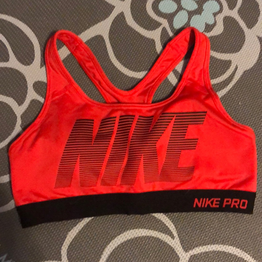 Nike Pro Sports Bra
